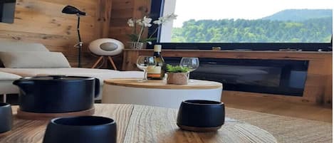 Smart-tv, tafelvoetbal en een muziekbibliotheek