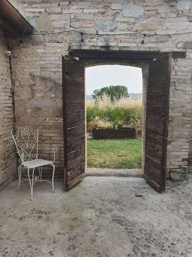 The pigsty in the valley of Assisi