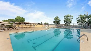 Piscine couverte, piscine chauffée