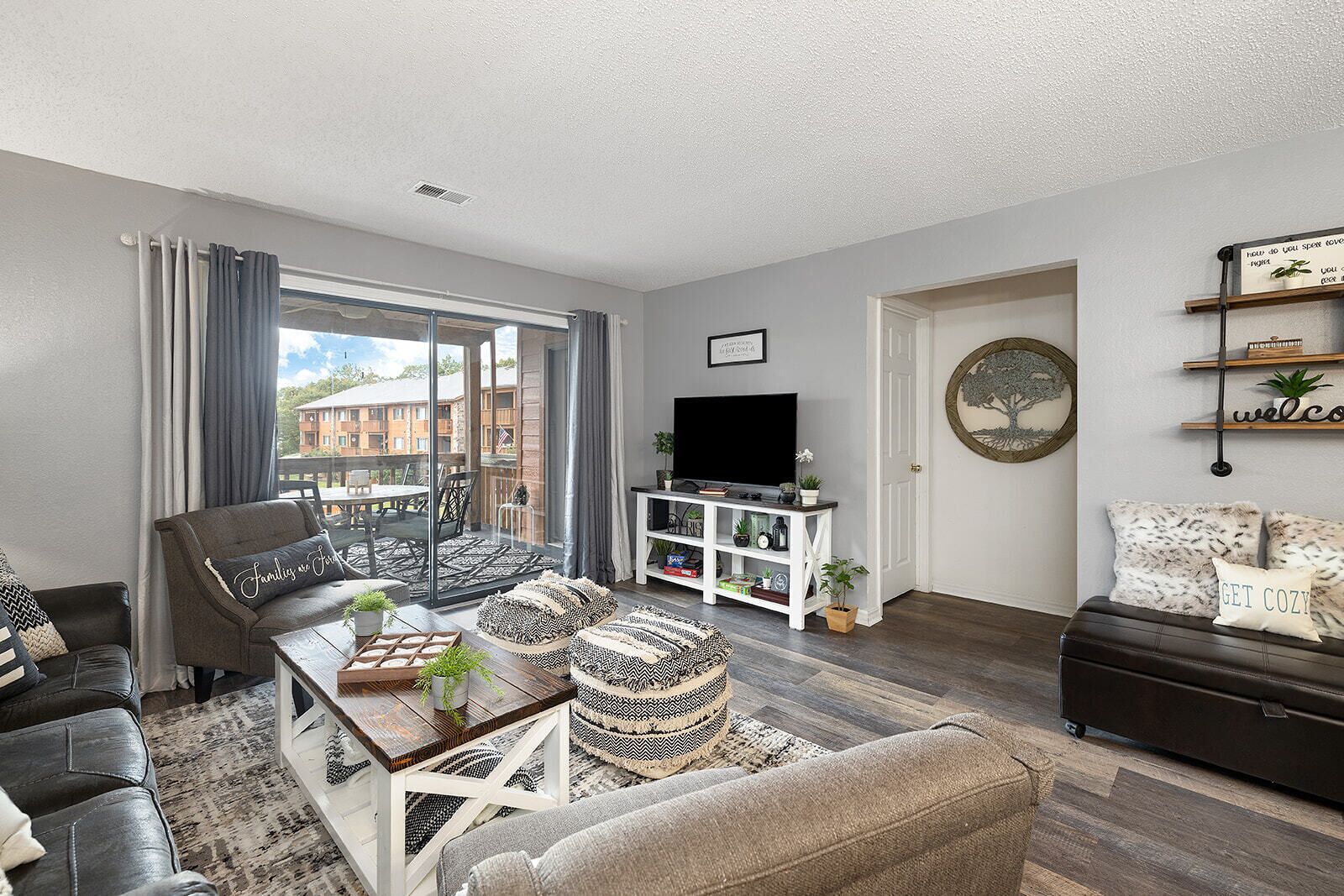 Smart TV, streaming services