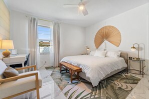 3 bedrooms, desk, free WiFi, bed sheets