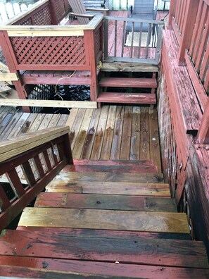 Property grounds - Waterfront property w/ private pool ,PARTY BARGES AVAILABLE ON REQUEST (Jarreau)