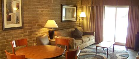 Smart TV, fireplace, DVD player