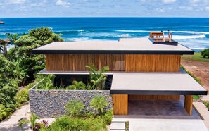 Exterior - Luxury oceanfront villa, infinity pool + housekeeping & concierge included. (Los Pargos)