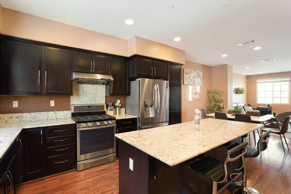 Fridge, microwave, oven, dishwasher