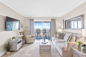 Smart-TV, DVD-Player, Bücher, Videothek