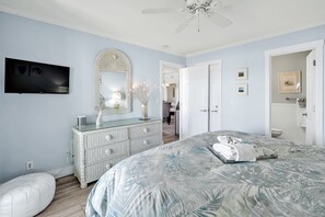 2 bedrooms, desk, iron/ironing board, free WiFi