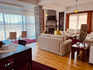 Panoramic-Suite, 1 Queen-Bett