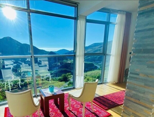 Suite panorámica, 1 cama de matrimonio | Vistas desde la habitación