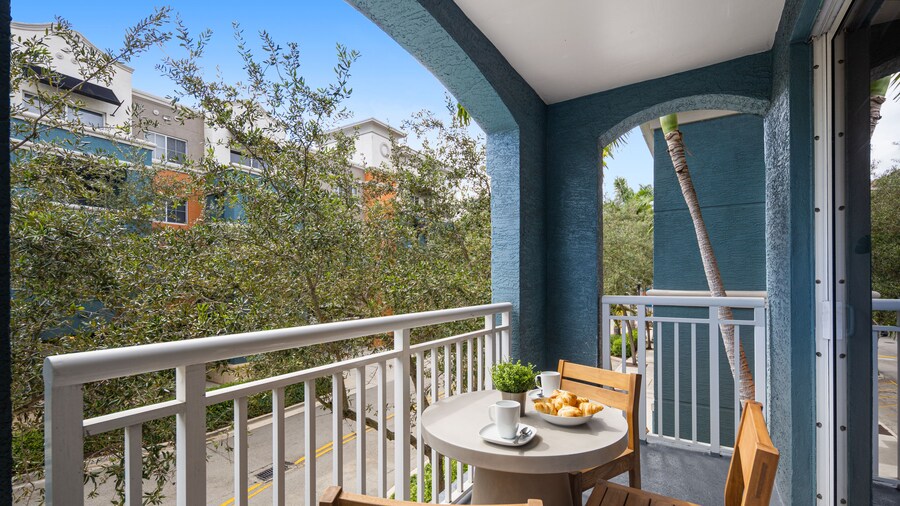 Dharma Home Suites South Miami at Red Road Commons