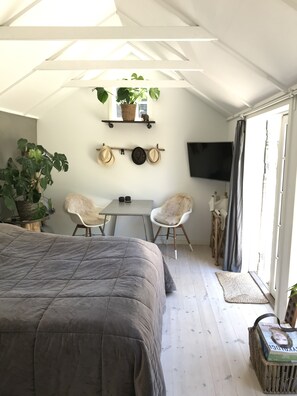 1 غرفة نوم ومكواة/لوح كي وواي فاي وملاءات أسرّة