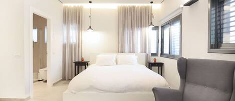 1 bedroom, iron/ironing board