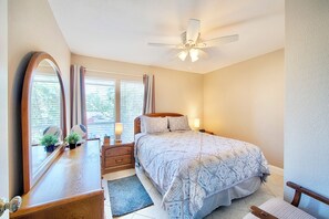 2 bedrooms, iron/ironing board, travel cot, free WiFi