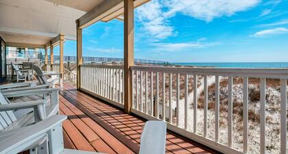 Beachfront Paradise!! Beautiful open floorplan Gulf Shores Beach House