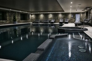 Piscine couverte, piscine chauffée