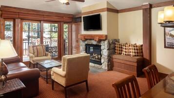 Télévision, cheminée