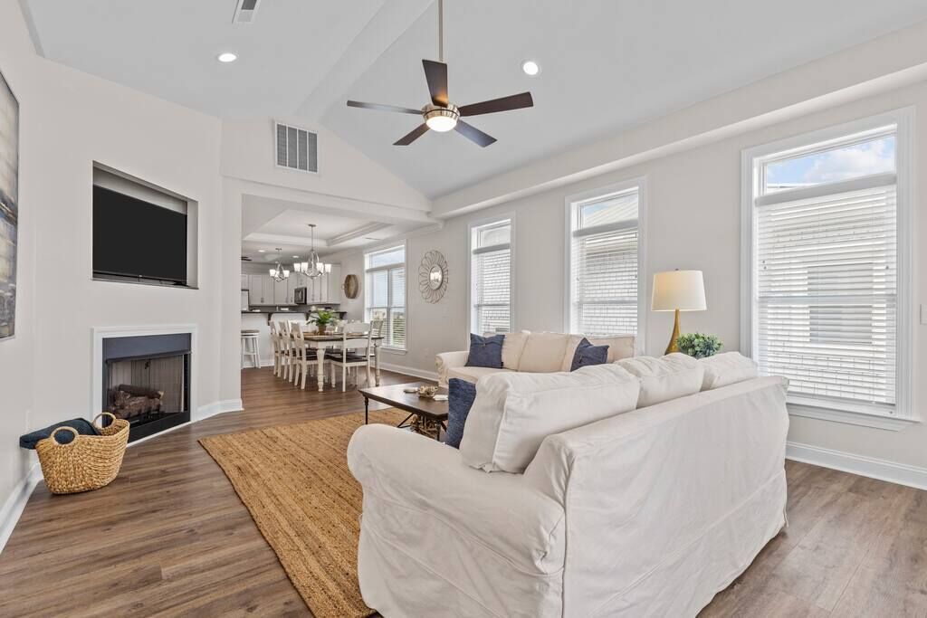 TV, fireplace, offices