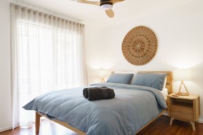 2 habitaciones, tabla de planchar con plancha y wifi gratis 