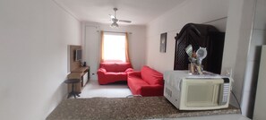 Interior - Apartment Guarujá Pitangueiras 100 mts from the beach (SP)