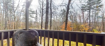 Secluded ski condo near Killington with fast WiFi, shared outdoor pool, & tennis