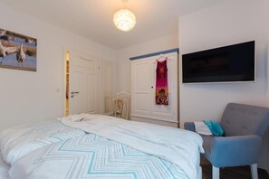 2 slaapkamers, een strijkplank/strijkijzer, wifi