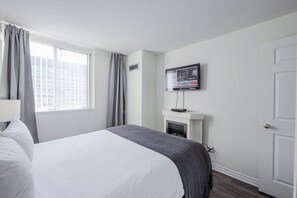 2 bedrooms, desk, iron/ironing board, travel cot