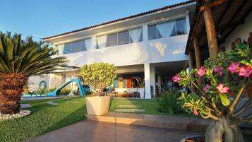 Deluxe Villa | Exterior