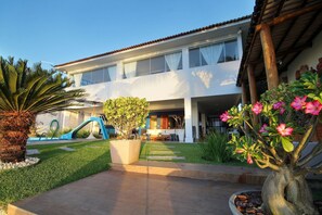 Villa Deluxe | Exterior