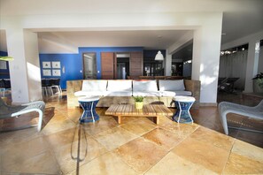 Villa Deluxe | Interior