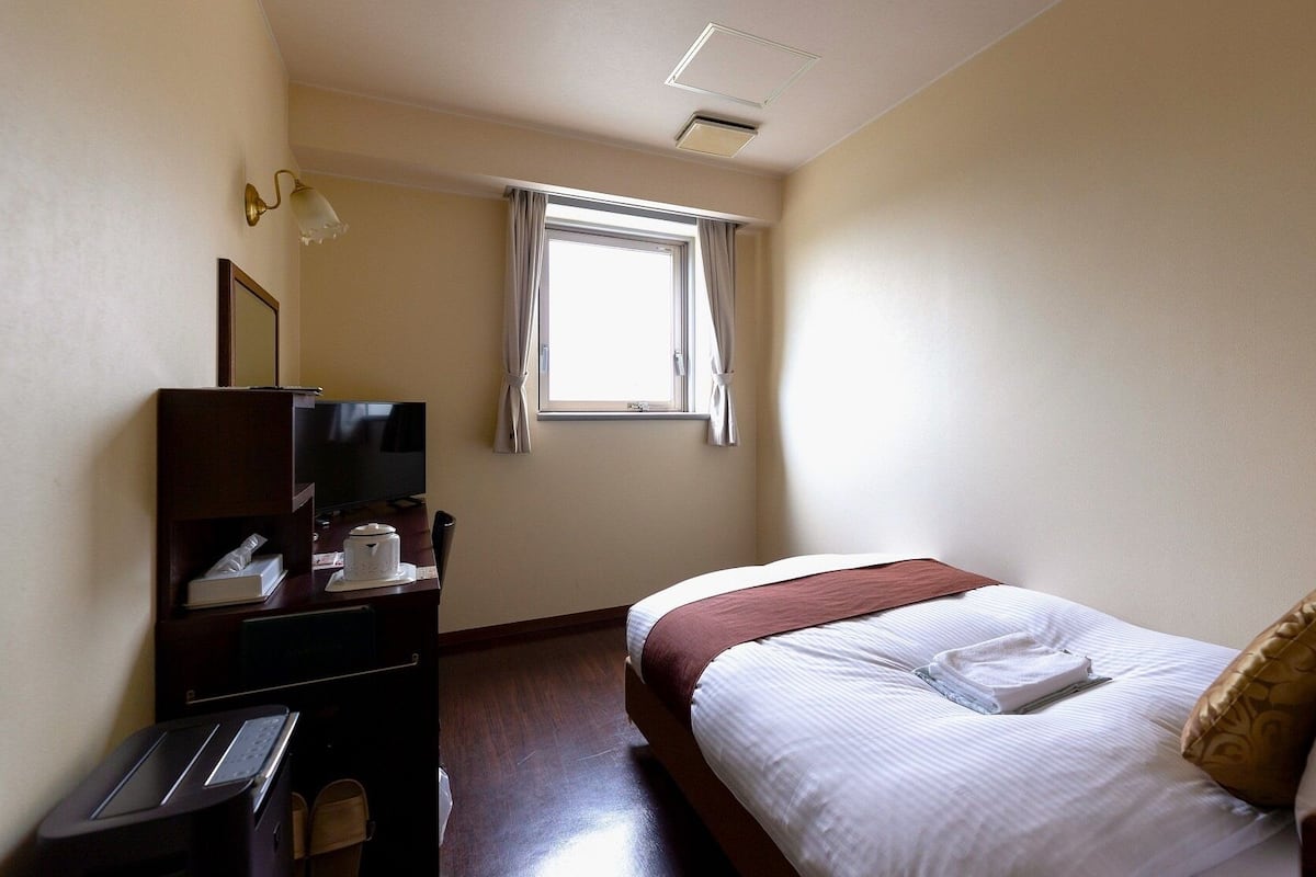 Bureau, Wi-Fi gratuit, draps fournis