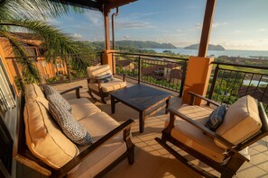 Property grounds - AltaVista 5A 3 bdr Ocean View in Los Suenos (Herradura)