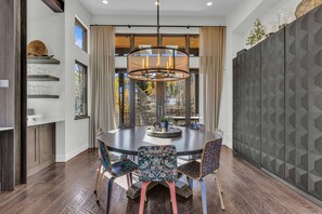 تناول الطعام