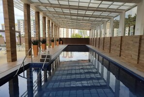 Innenpool, Außenpool