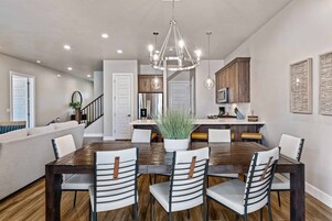 联排别墅, 5 间卧室 | 用餐