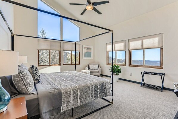 4 slaapkamers, een strijkplank/strijkijzer