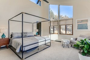 4 bedrooms, iron/ironing board