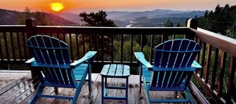 |Mtn View |Pet Frdly|Hot Tub|10 ppl |45minDenver|