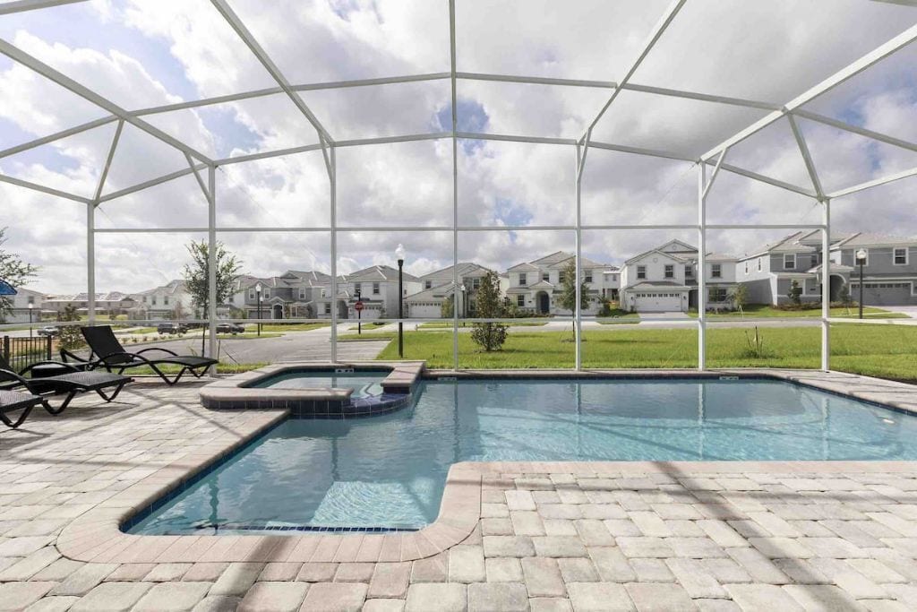 CHEERFUL 9BR 5BA VILLA, HEATED POOL, HOT TUB AND HOME THEATRE