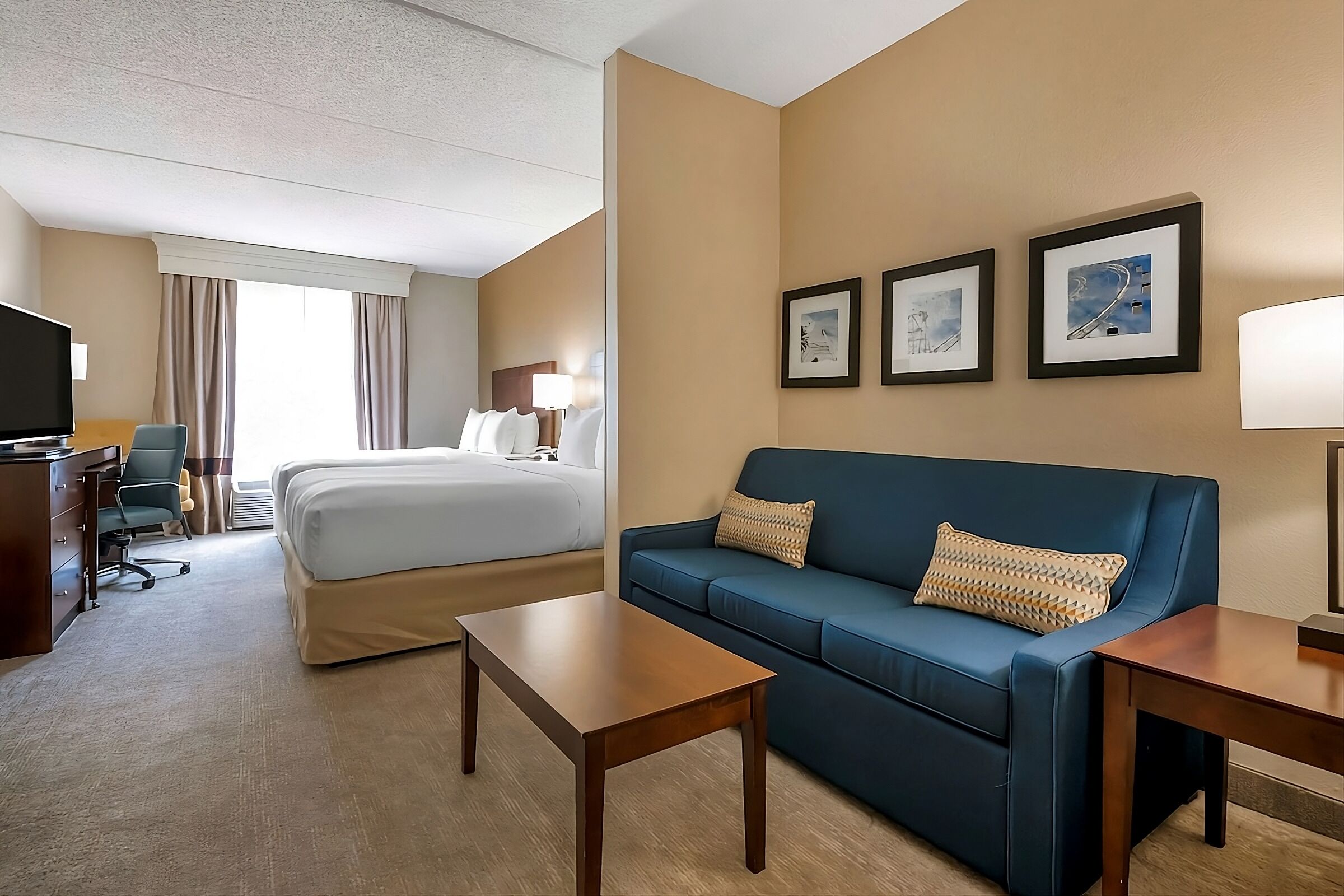 Your Orlando Adventure Starts Here! Pets Allowed and Outdoor Pool, Near SeaWorld