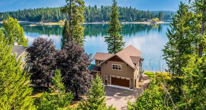 Waterfront home on Echo Lake with dock, amazing view, deck & washer/dryer