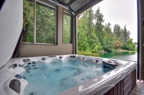 Baignoire à remous intérieure