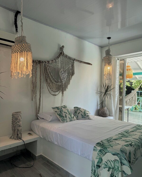 7 bedrooms, free WiFi, bed sheets