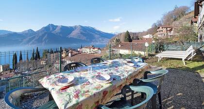 Villa Magic Moment sur le lac de CĂŽme avec vue sur le lac, piscine, Wi-Fi, terrasse et jardin.