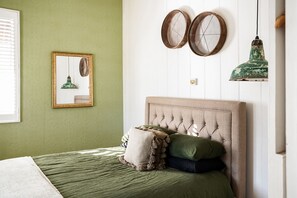 2 chambres, fer et planche à repasser, Wi-Fi, draps fournis