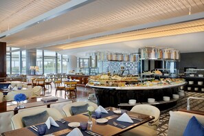 Daily buffet breakfast (SAR 145 per person)