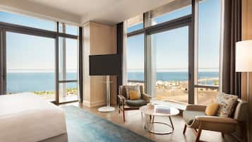 1 bedroom, minibar, in-room safe, individually decorated