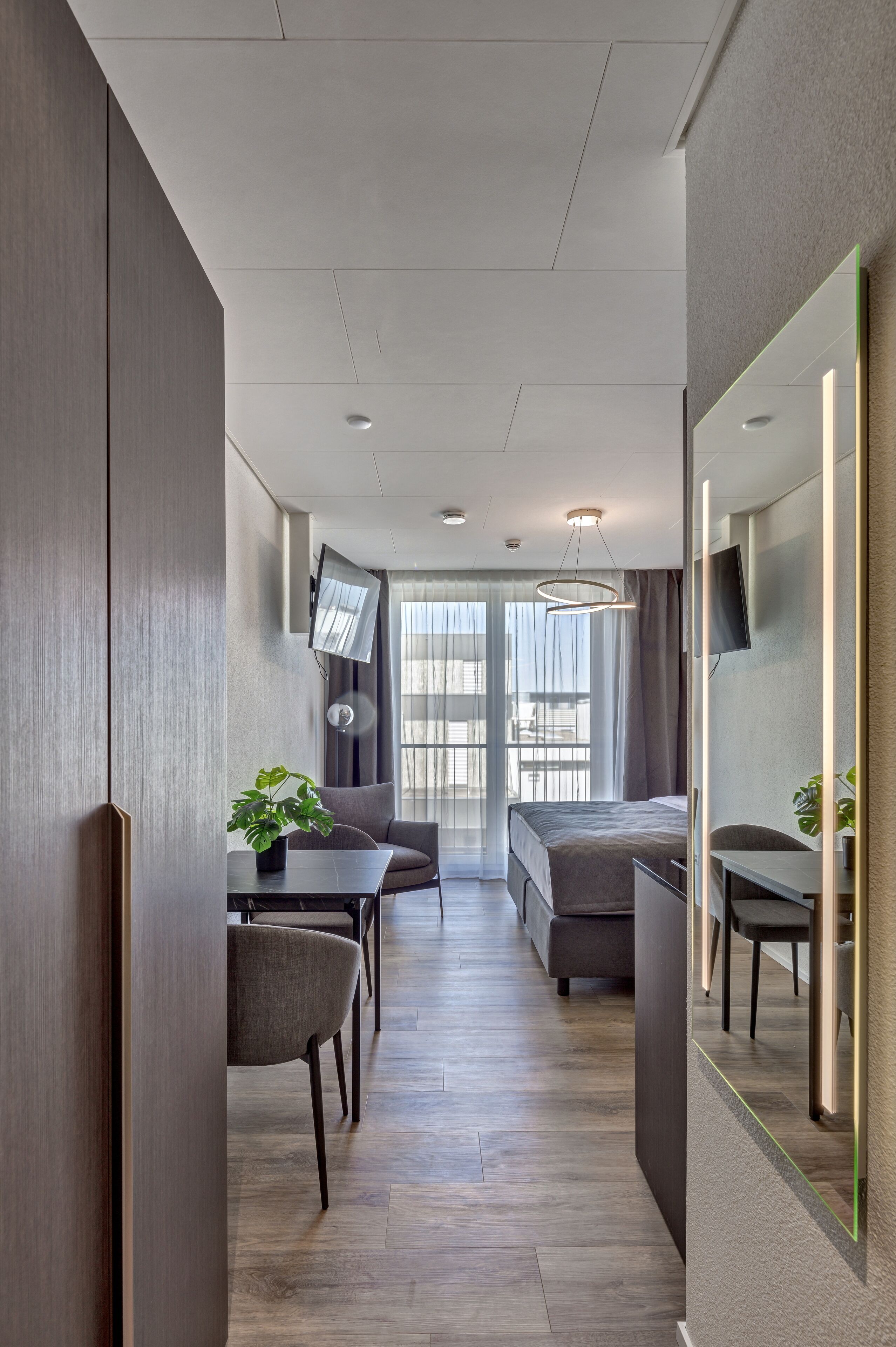 Basic Apartment | 1 多间卧室、高档床上用品、客房内保险箱、办公桌