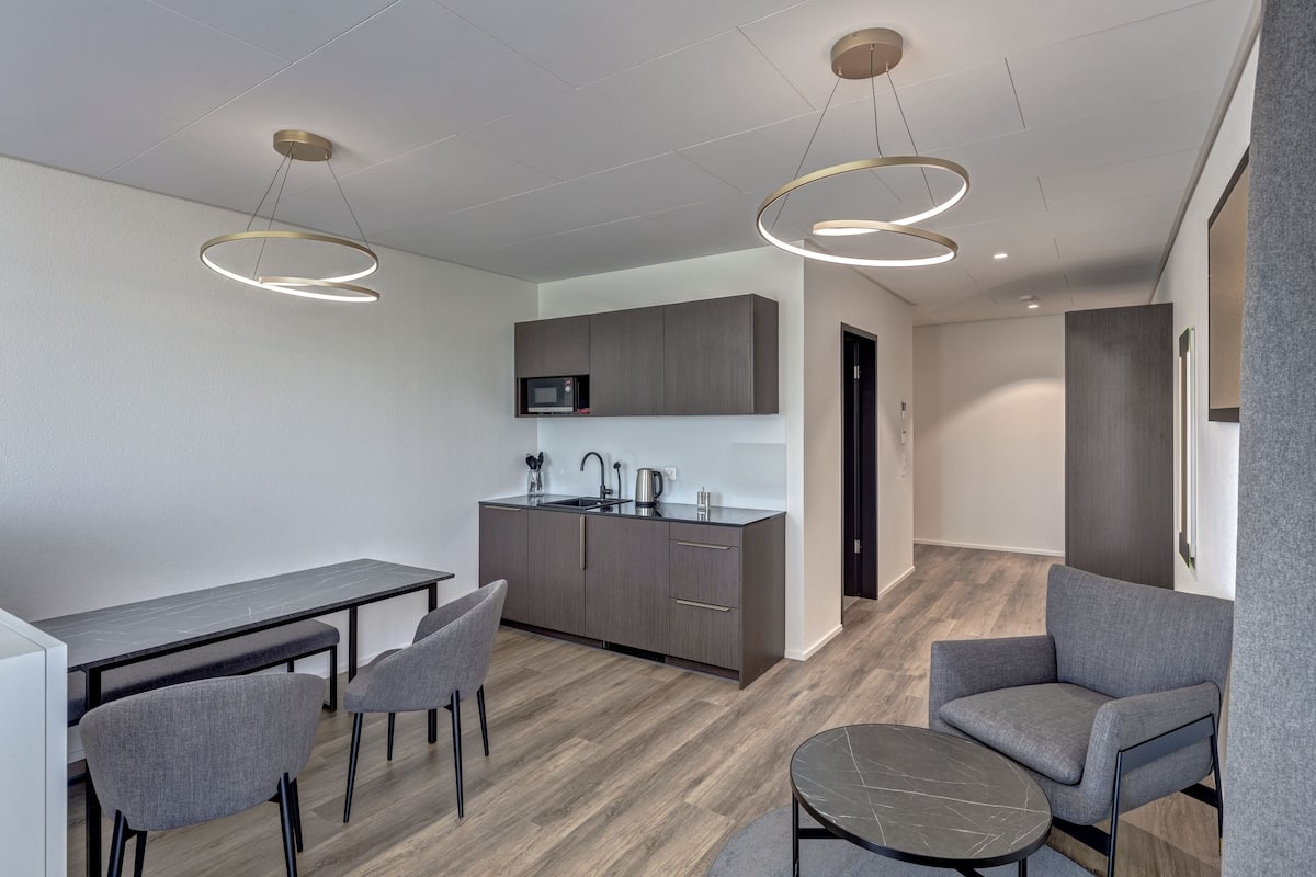 Comfort Apartment | 1 phòng ngủ, bộ đồ giường cao cấp, két bảo mật tại phòng, bàn
