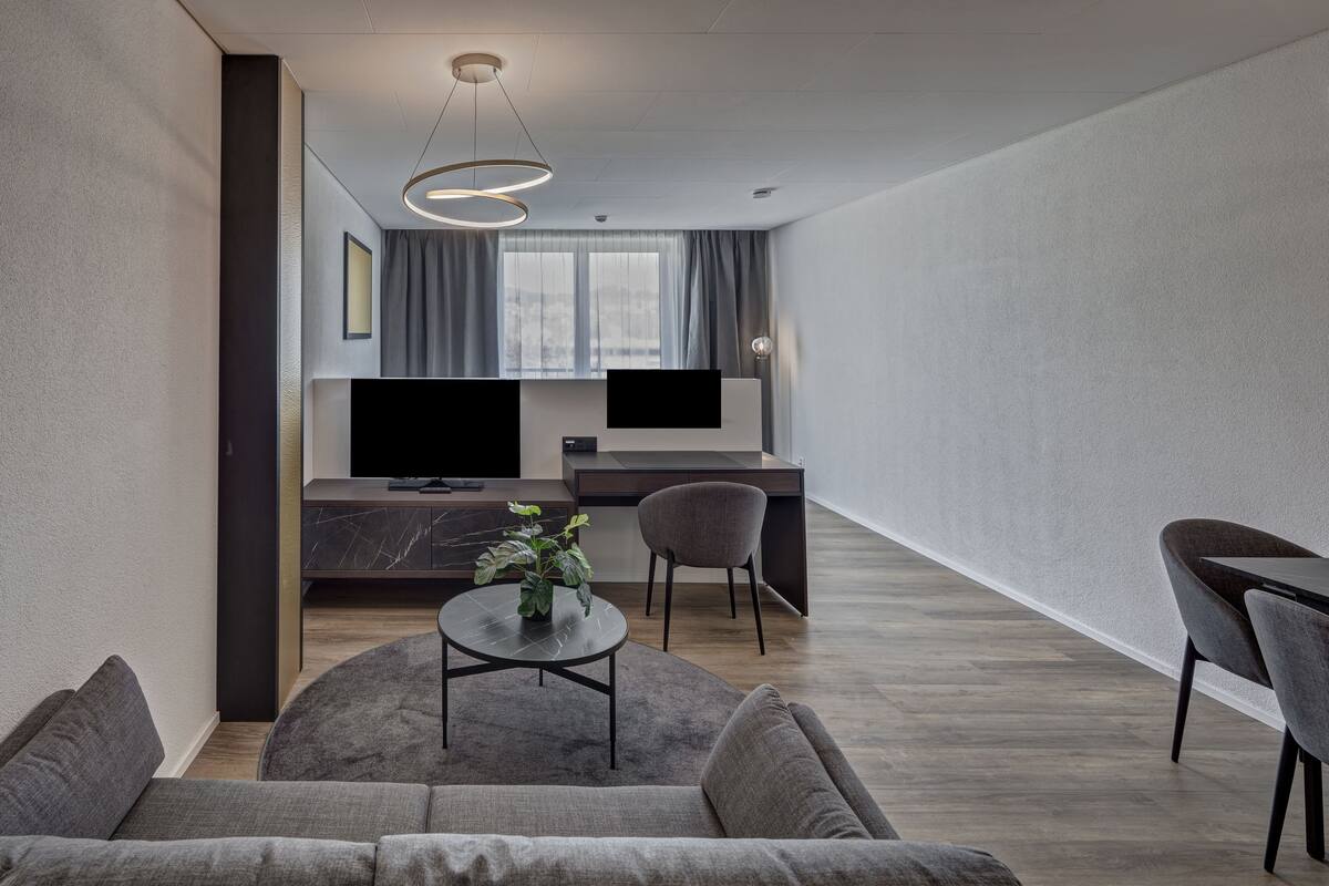 Superior Apartment | 1 phòng ngủ, bộ đồ giường cao cấp, két bảo mật tại phòng, bàn