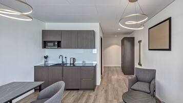 Comfort Apartment | 1 slaapkamer, luxe beddengoed, een kluis op de kamer, een bureau